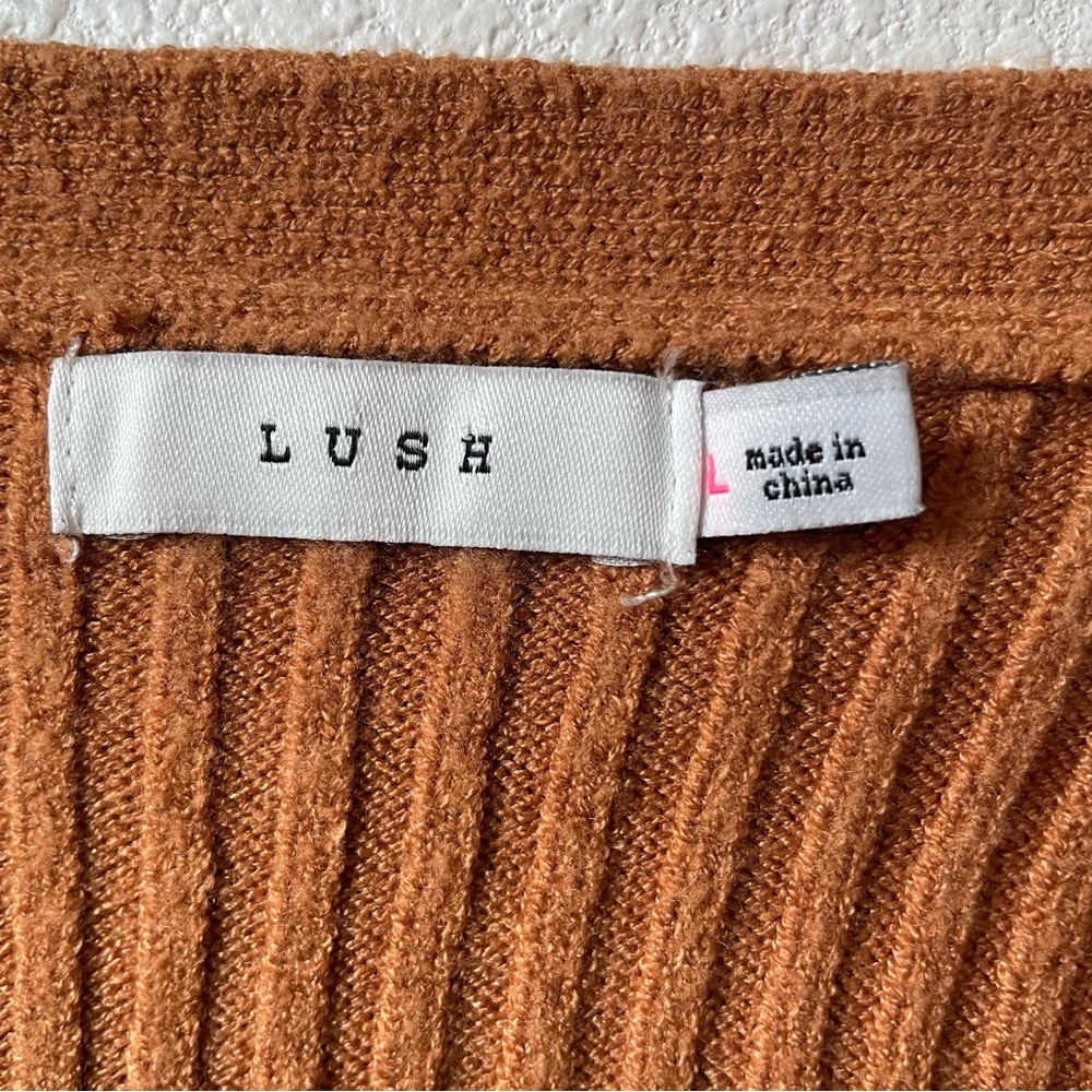 Lush Button Up Sweater Dress Size:L - Picture 3 of 6